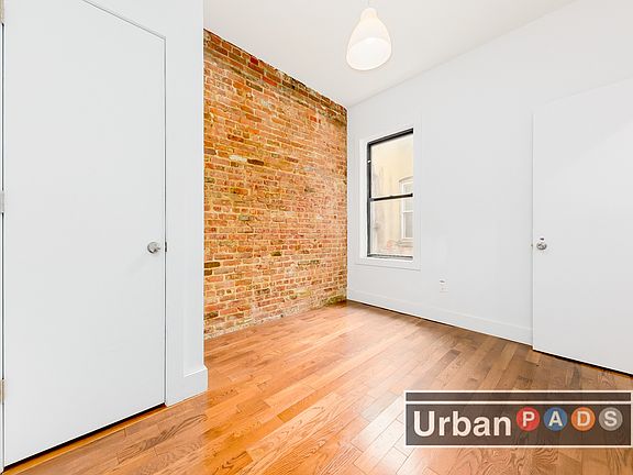 4th image of 627 Sterling Pl #3F