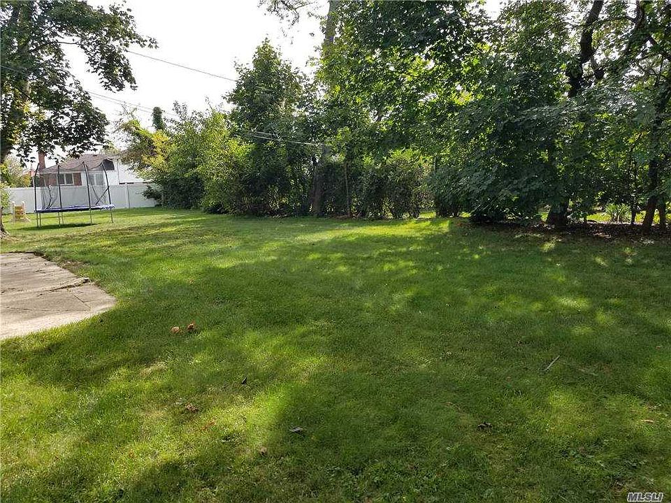 2nd image of 31 Newcastle Ave