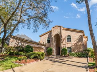 1206 Cardinal Ave, Sugar Land, TX 77478