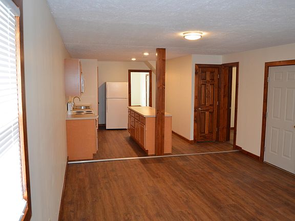2nd image of 43 Mill St