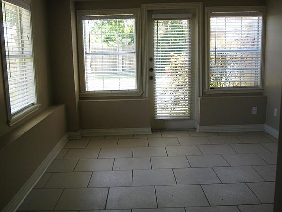 4th image of 4227 Ocean Dr