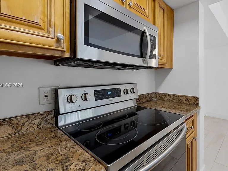 5760 Rock Island Rd #321 — Photo 7