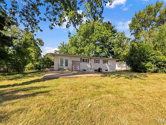 4th image of 320 View Point Ln
