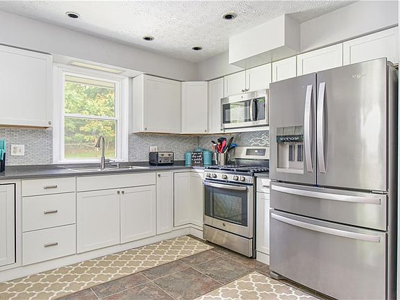 3rd image of 280 W High St