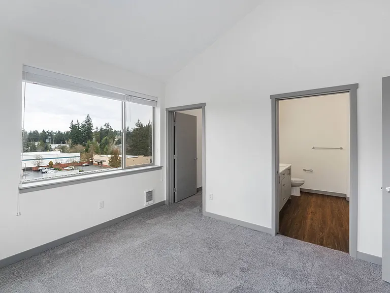 2 Bedroom Vaulted Ceilings