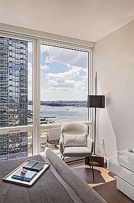 5th image of 605 W 42nd St APT 50V