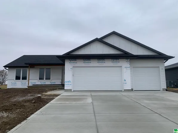 509 Jace Rd, Sergeant Bluff, IA 51054