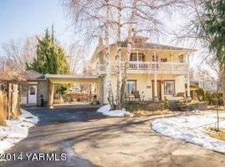 1005 Maple Way, Zillah, WA 98953