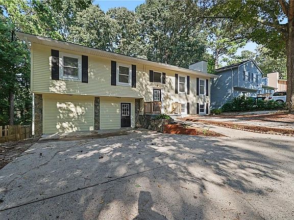 5th image of 3908 Valley Brook Rd
