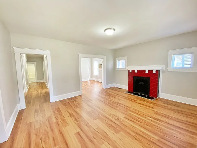 3 bed, 2.0 bath, 1454 sqft, $1,595 — Photo 3