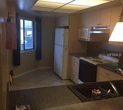 2nd image of 4113 Fairview Vista Pt APT 111
