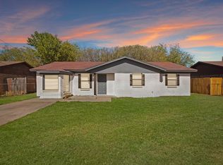 1207 SE 14th St, Mineral Wells, TX 76067