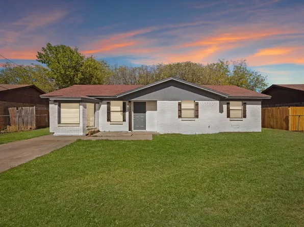 1207 SE 14th St, Mineral Wells, TX 76067