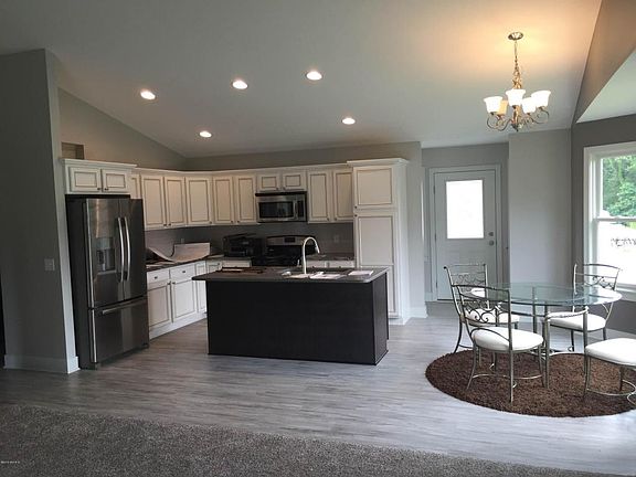 2nd image of 111 Brewer Park Cir #34