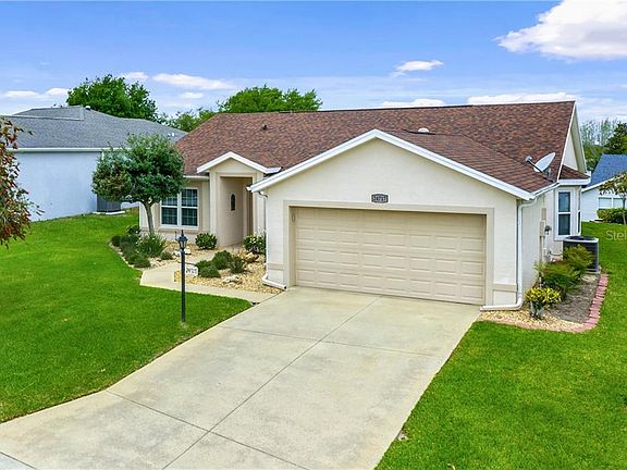 2nd image of 24717 Brightwater Ct