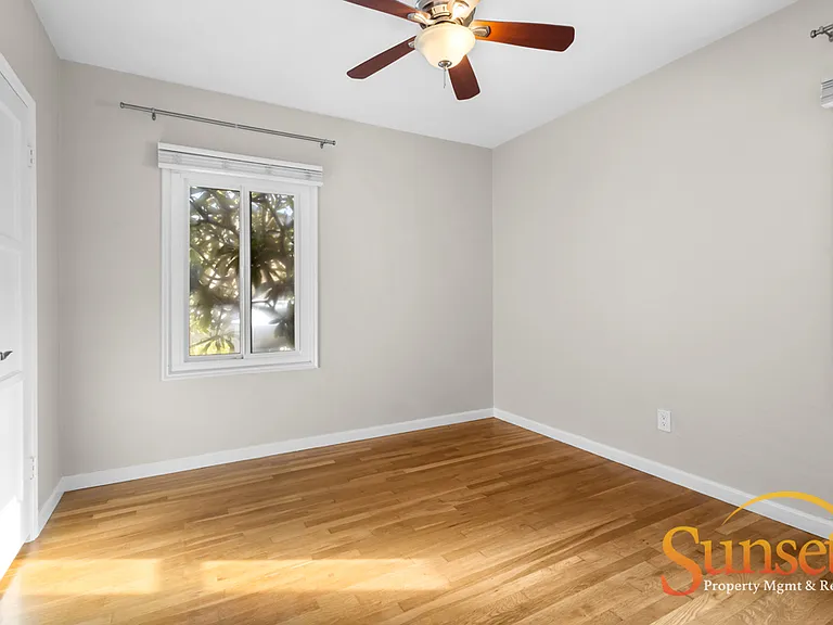 4256 Napier St — Photo 8