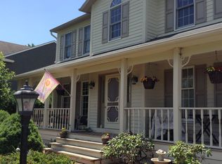 8859 Lombardi Dr, Cicero, NY 13039
