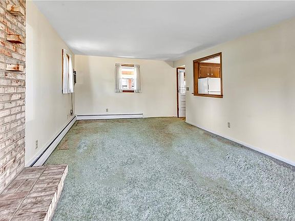 3rd image of 50 Bunnell Cir