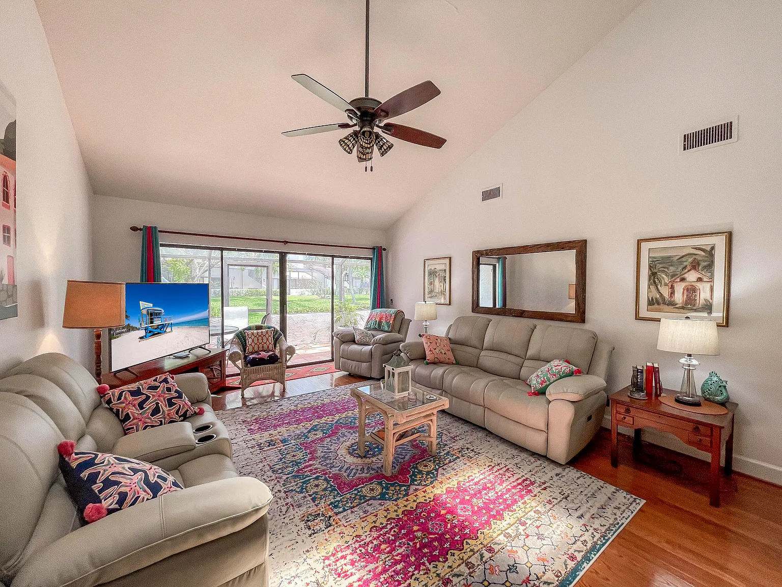 3 bed, 2.5 bath, 2251 sqft, $5,500 — Photo 3