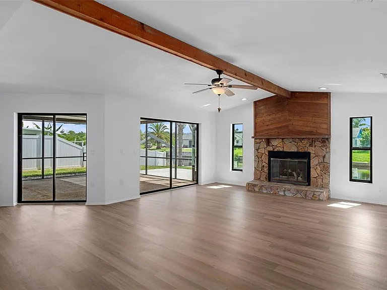 9910 Island Harbor Dr #A — Photo 17