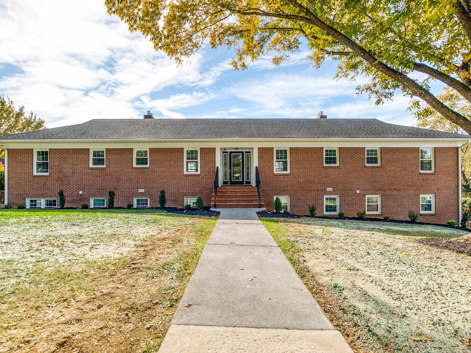 2 Bedroom/1 Bath and 3 Bedroom/2 Bath Quadplex — Photo 1