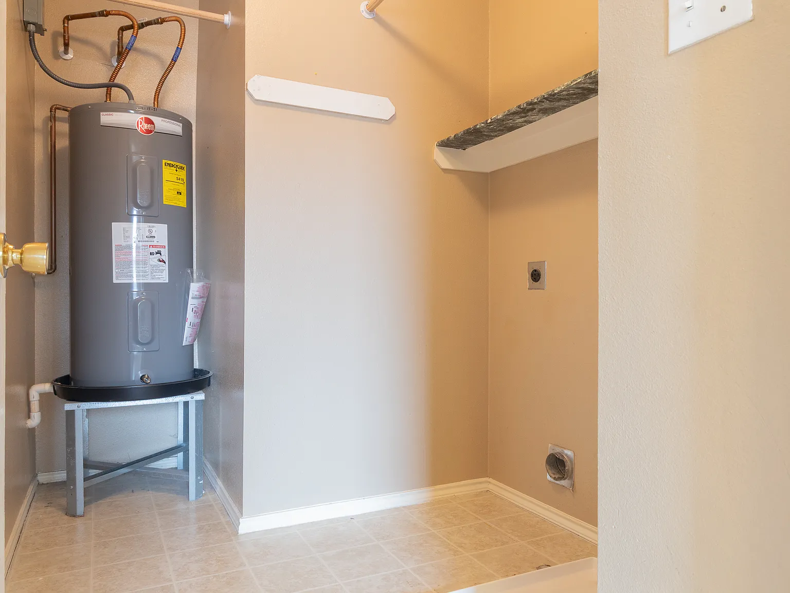2104 Magnolia Street - 1 — Photo 3
