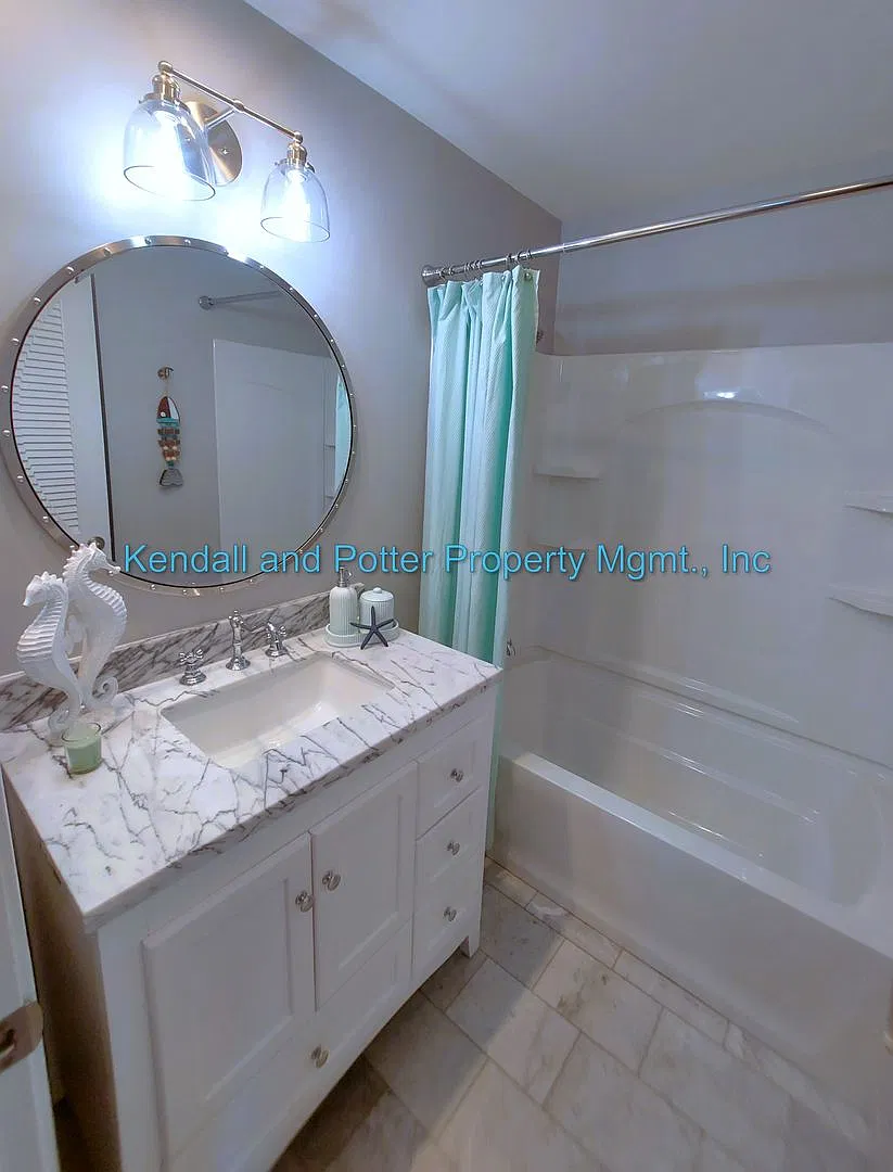 Impeccable 2BR, 1BA Capitola Condo with Ocean View — Photo 4