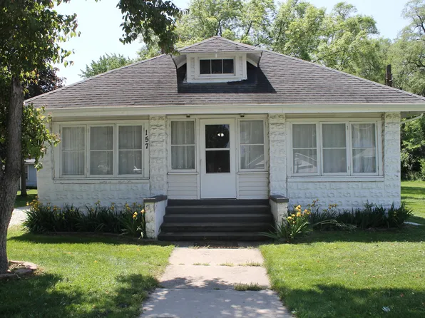157 W High St, Wheatfield, IN 46392