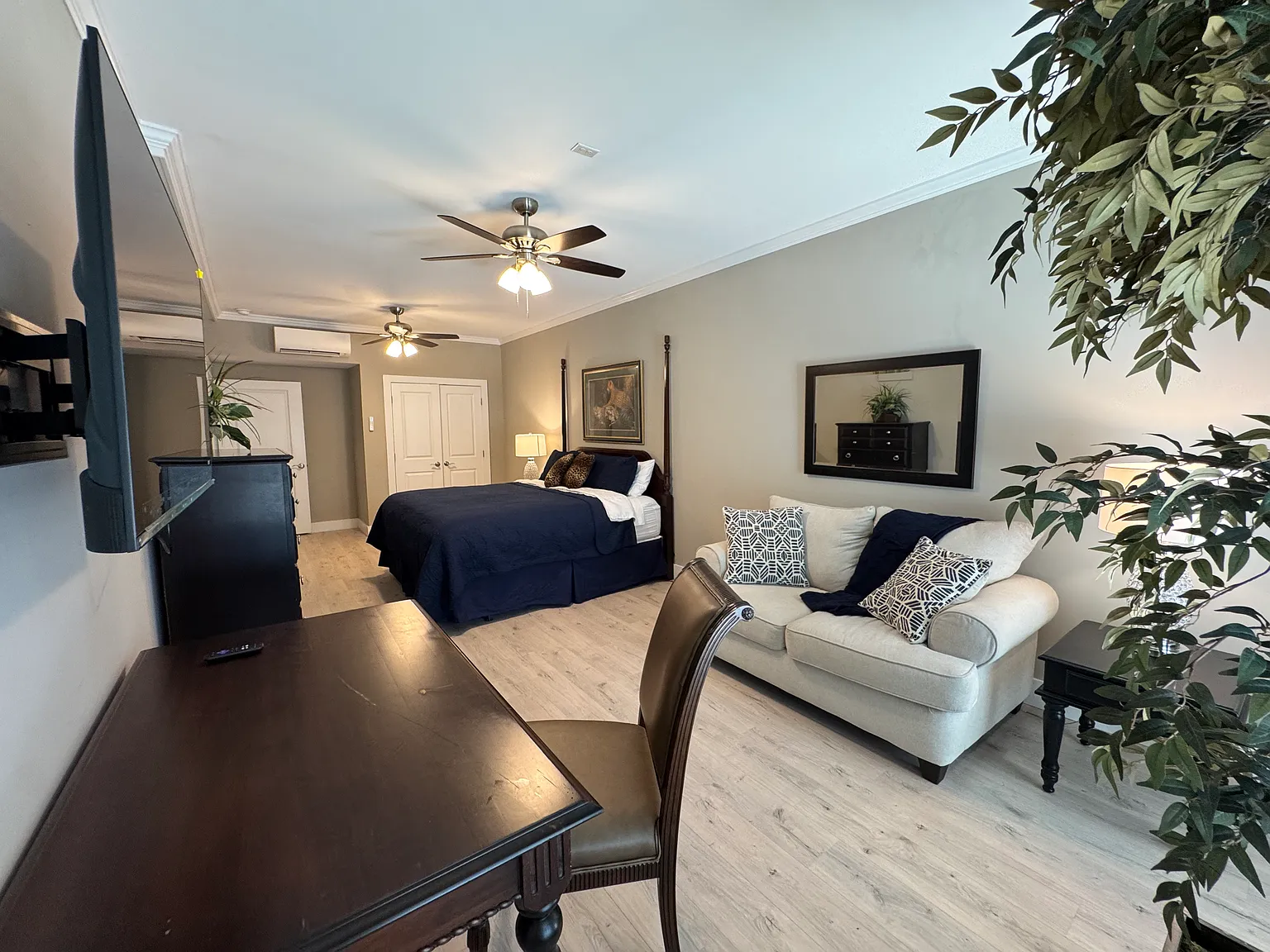 2 bed, 1100 sqft, $3,800 — Photo 3
