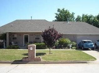 1010 W Gladys Way, Mustang, OK 73064