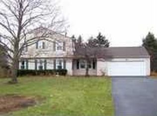 390 Holt Rd #E, Webster, NY 14580