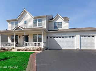 614 Aborn Ave, Elgin, IL 60124