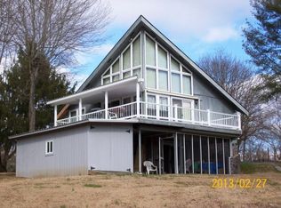 884 Lake Point Dr, Piney Flats, TN 37686