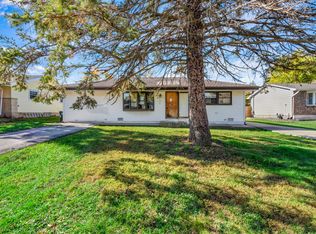 74 Laurel Dr, Lindenhurst, IL