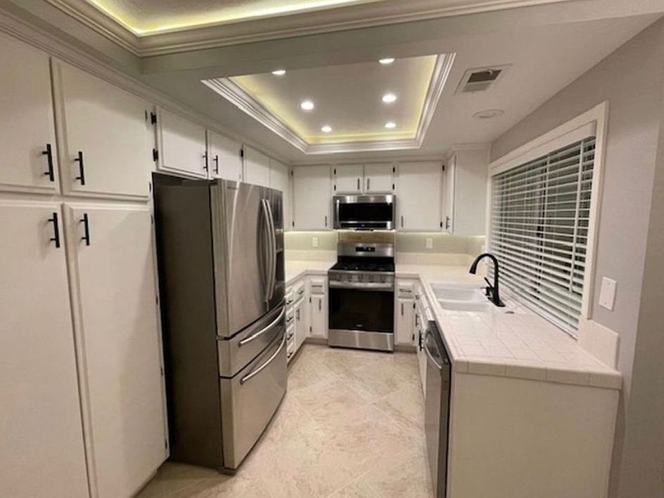 2nd image of 10545 Kemerton Rd #2