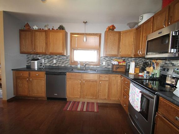 2nd image of 215 20th St NW