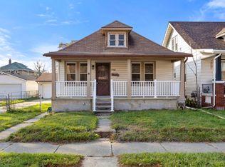 1114 2nd St, Wyandotte, MI 48192