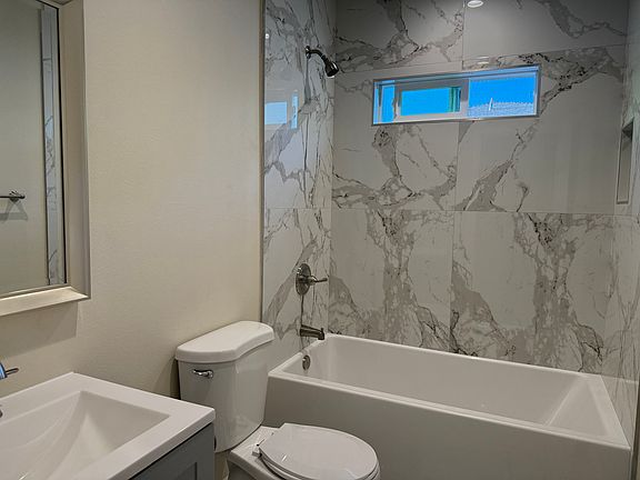 4th image of 380 Giano Ave #B