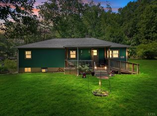 10760 Blue Ridge Dr, Hurt, VA 24563