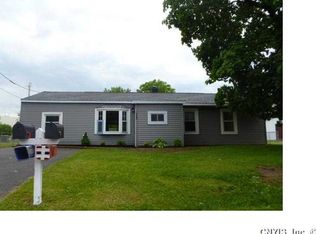 248 Maple Dr, Oneida, NY 13421