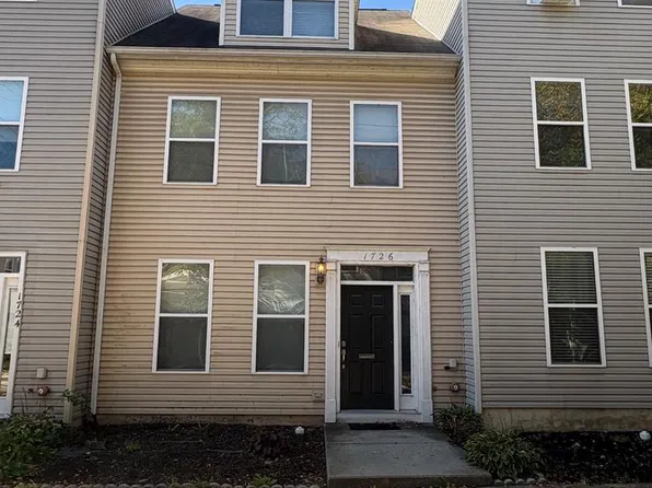 1726 Logan St, Harrisburg, PA 17102