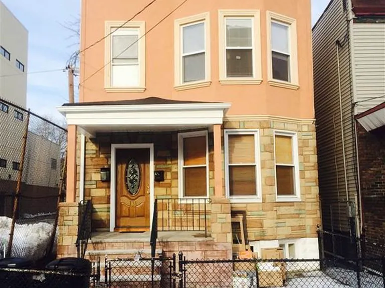 124 Warner Ave #A — Photo 5