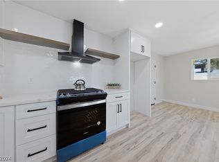6904 Cobblestone Ave, Las Vegas, NV 89145