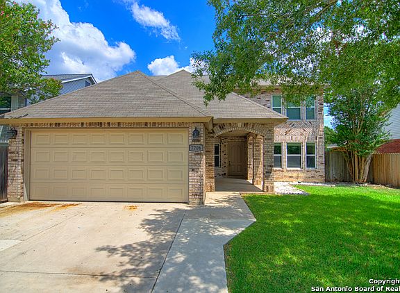 2nd image of 7706 Falcon Oak Dr