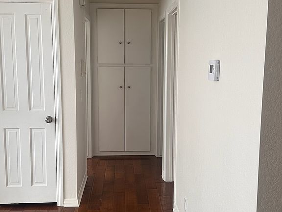 3rd image of 178 E 20th St #B