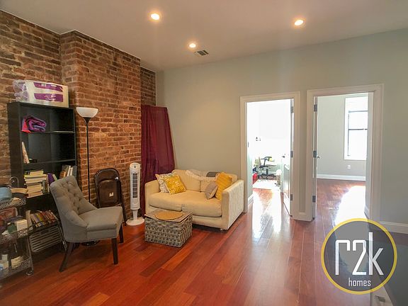 4th image of 32-69 33rd St #2R