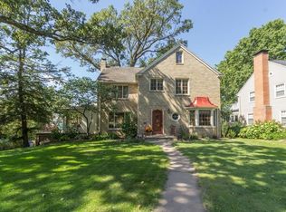 670 49th St, Des Moines, IA 50312