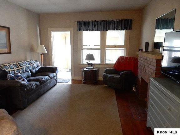 3rd image of 8 Meltzer Ct
