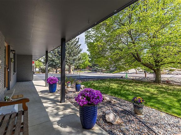4th image of 16547 W 73rd Drive