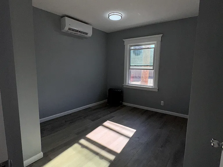 621 Grove St #2 — Photo 11